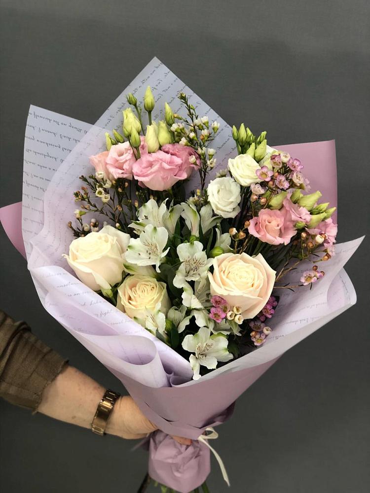 Букет цветов из: Альстромерии, Розы и Лизиантусы в Тереньге