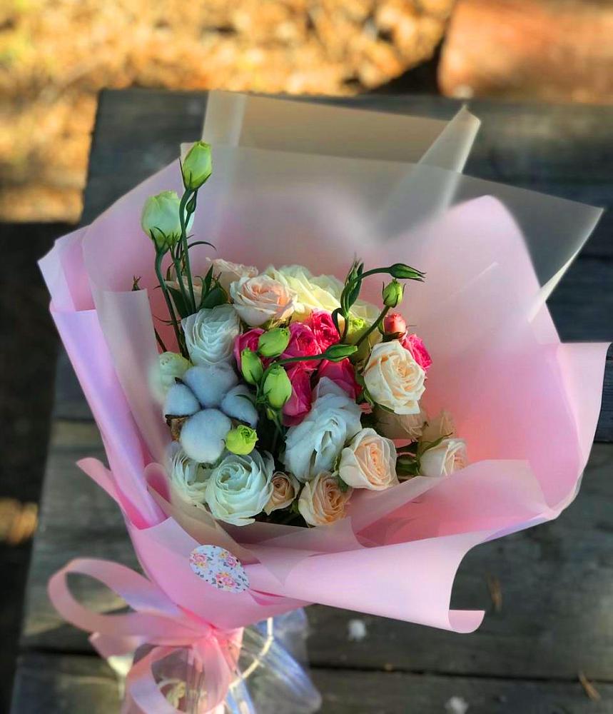 Букет цветов из: Розы и Лизиантусы в Тереньге