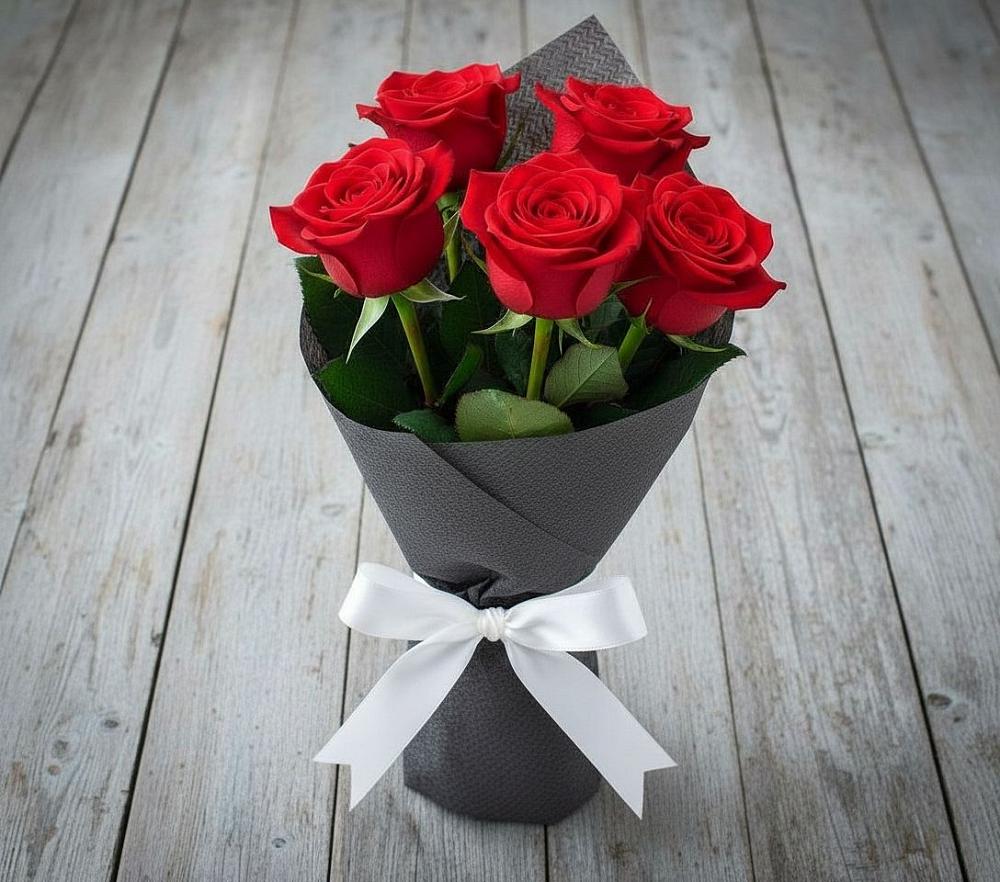 Букет 5 Красных роз Эдлесс Лав в Тереньге