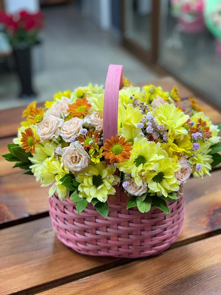 Цветочная композиция из Хризантемы и Розы в корзине в Тереньге